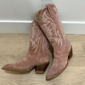 Idyllwind Pink Suede Boots